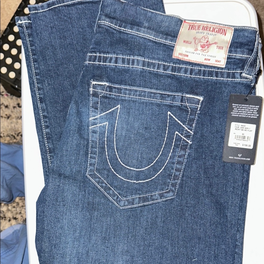 True Religion Men’s dark wash Blue Jeans